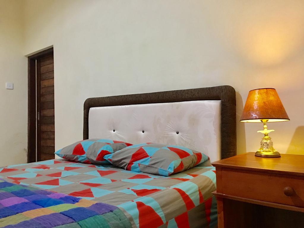 D'Abians House Hotel Ungasan  Exterior photo